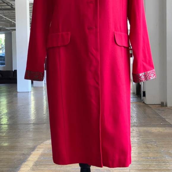 Red, medium length high neckline embellished, vintage jacket - Picture 4 of 11